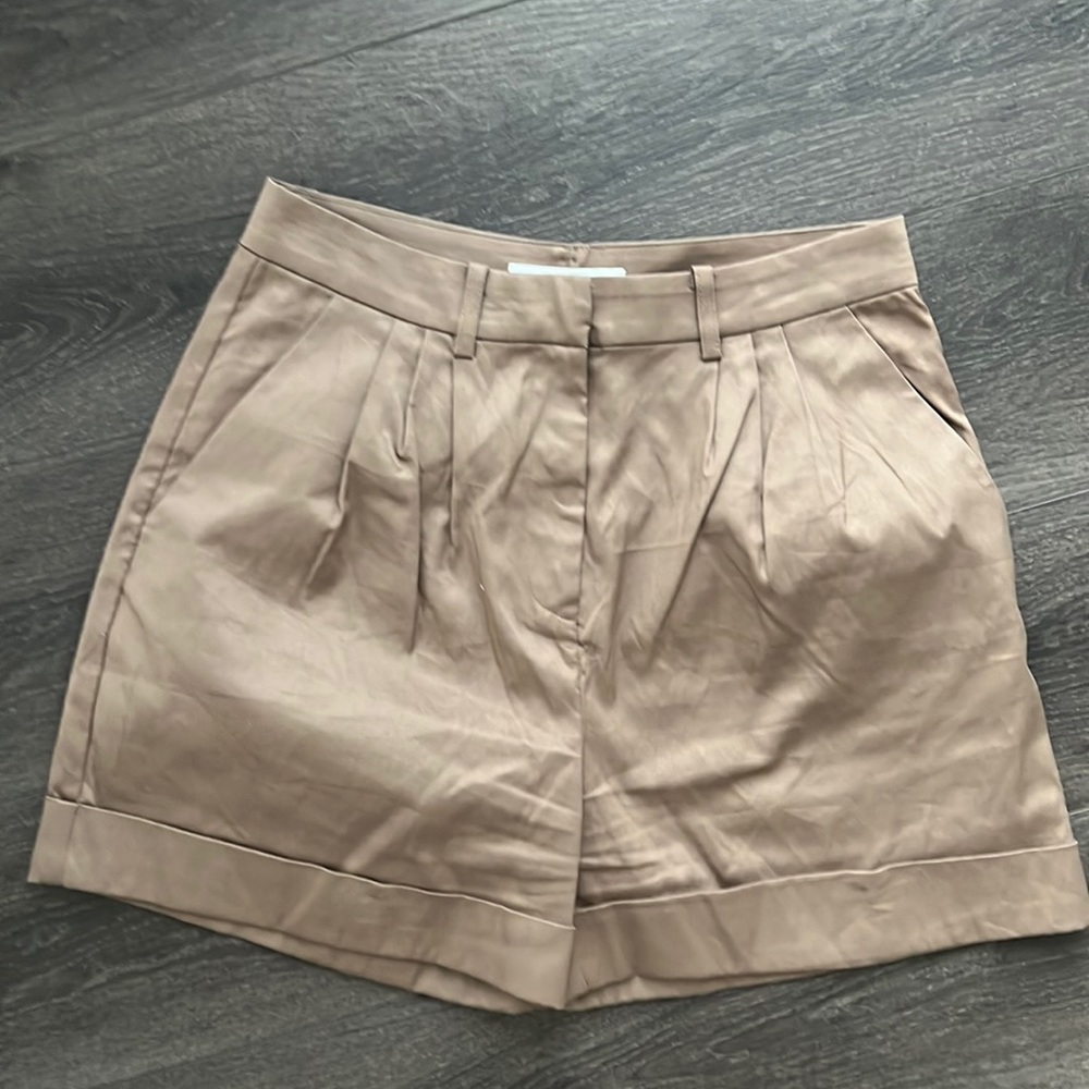 Samsoe brown pleated high rise shorts SIZE L